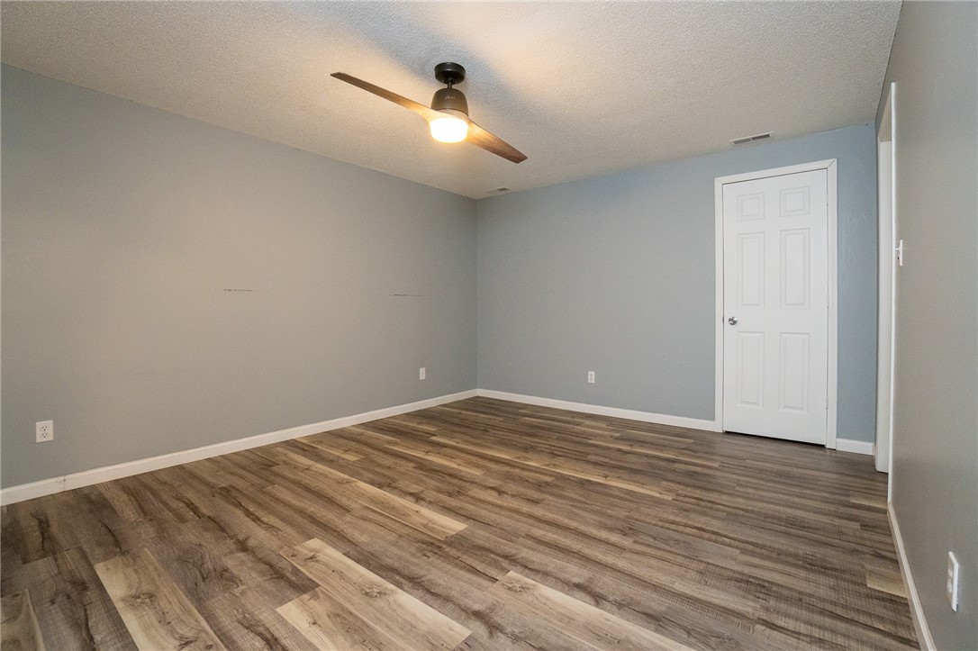 10337 E Kingwood Drive Property Photo 38