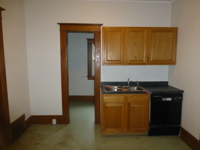 414 Kitchell Street Property Photo 7