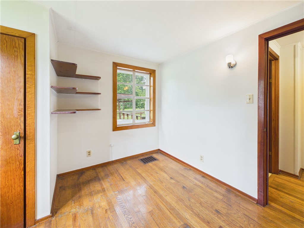 1121 Wilkin Road Property Photo 6