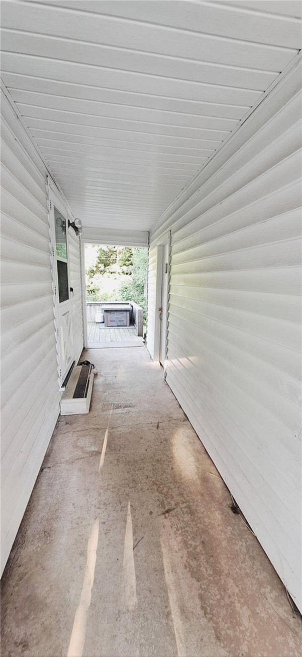 3701 Crestwood Circle Drive Property Photo 3