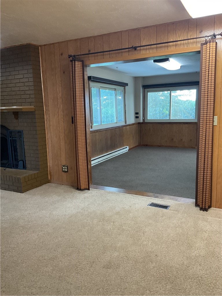 710 Warren Street Property Photo 15