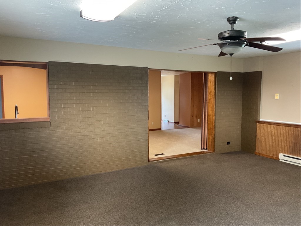 710 Warren Street Property Photo 18