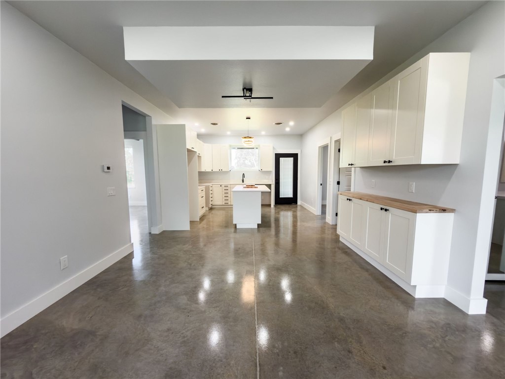 509 E Iowa Street Property Photo 7