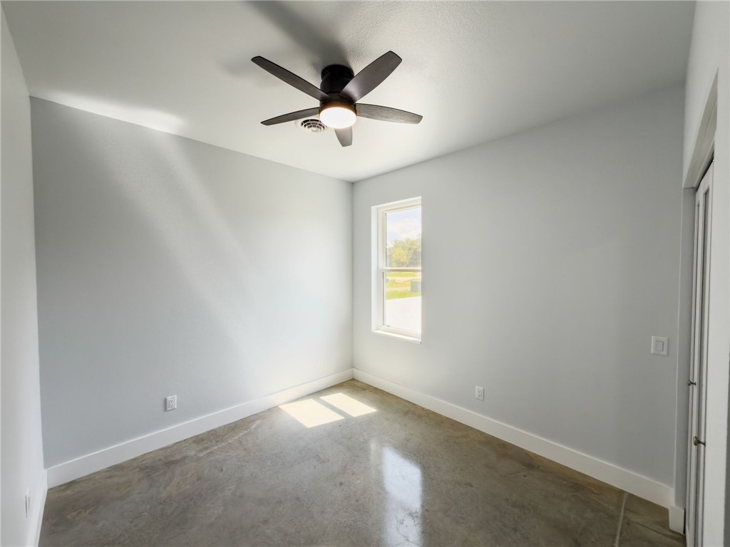 509 E Iowa Street Property Photo 23