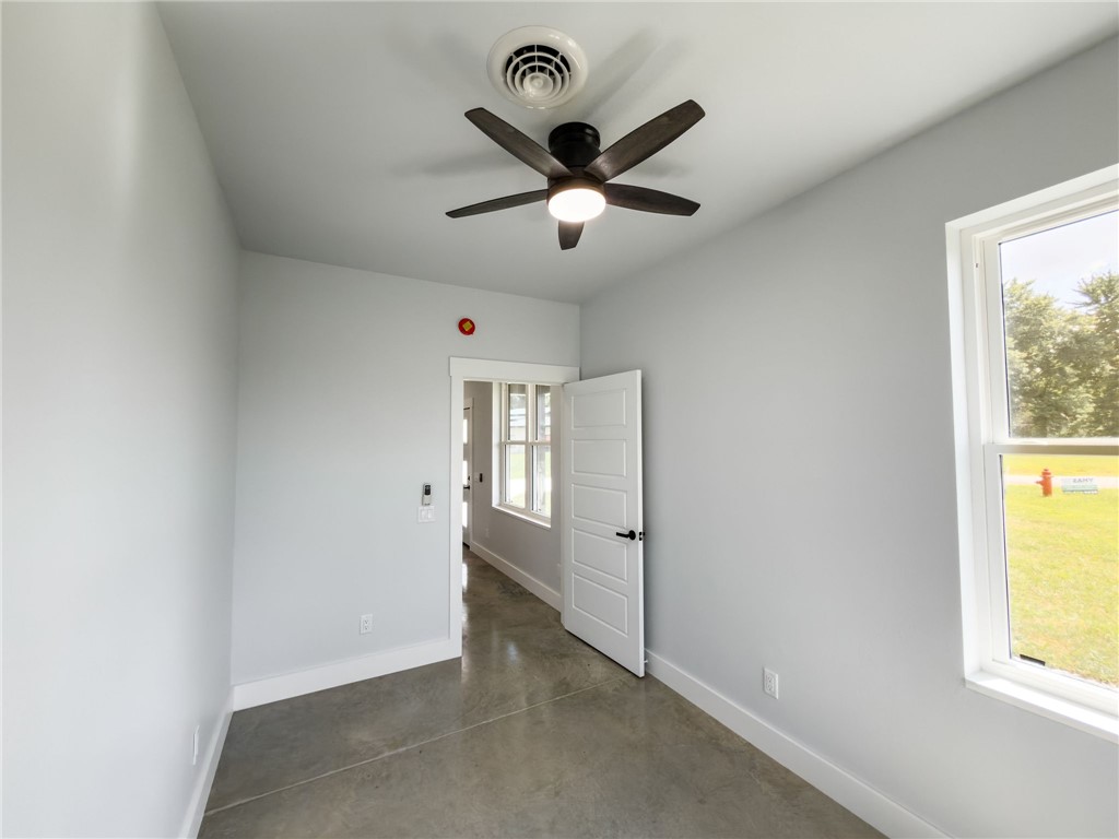 509 E Iowa Street Property Photo 26