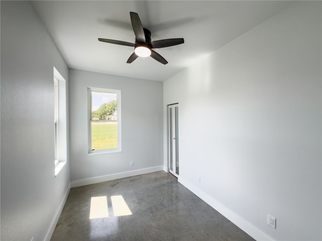 509 E Iowa Street Property Photo 27