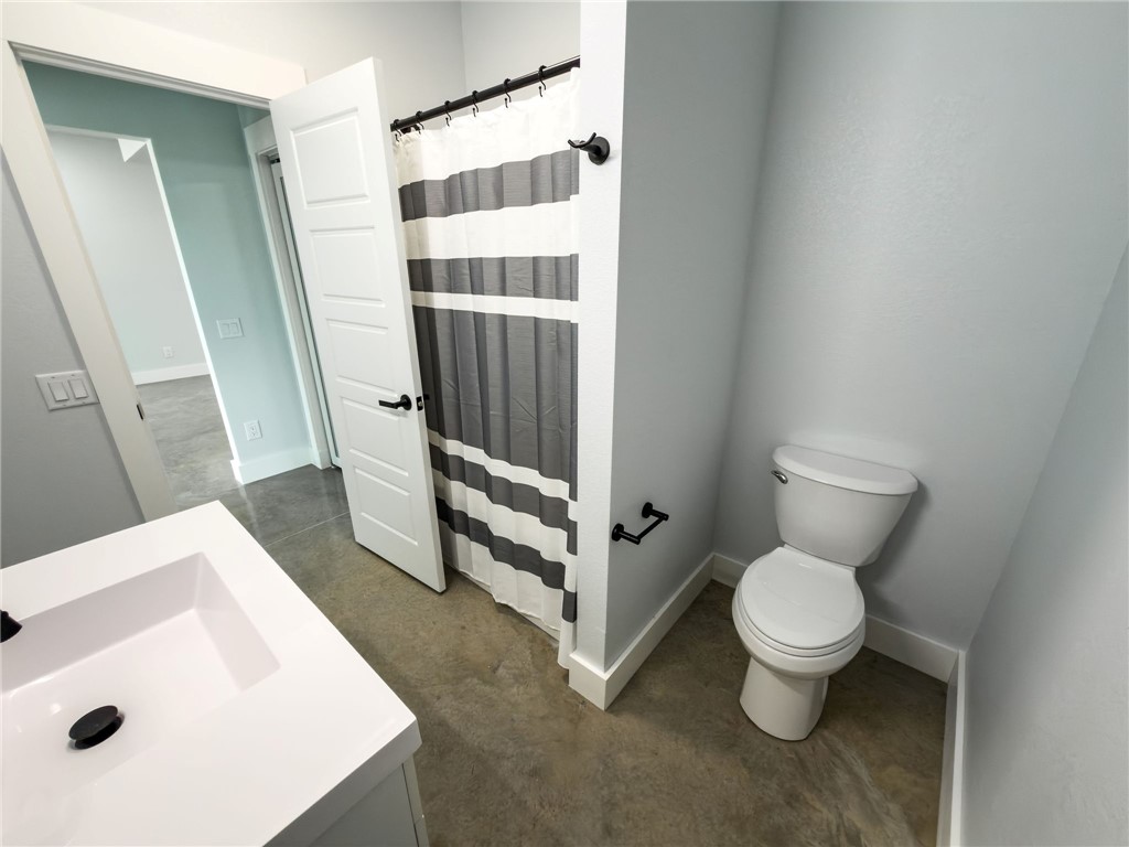 509 E Iowa Street Property Photo 28