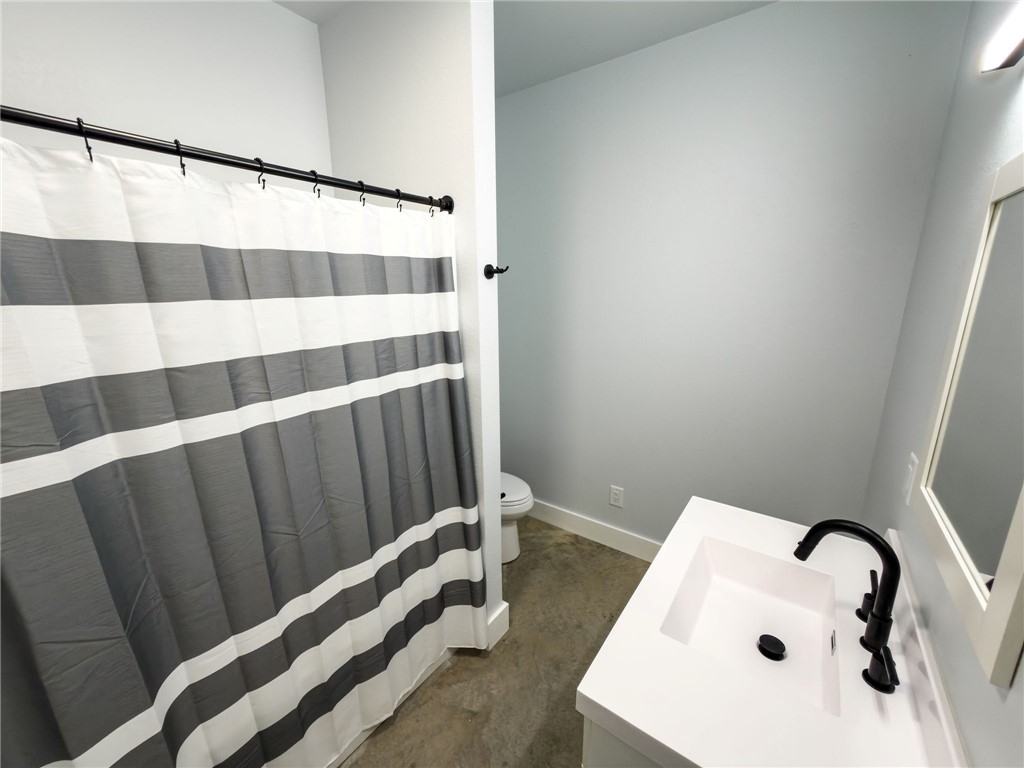 509 E Iowa Street Property Photo 29