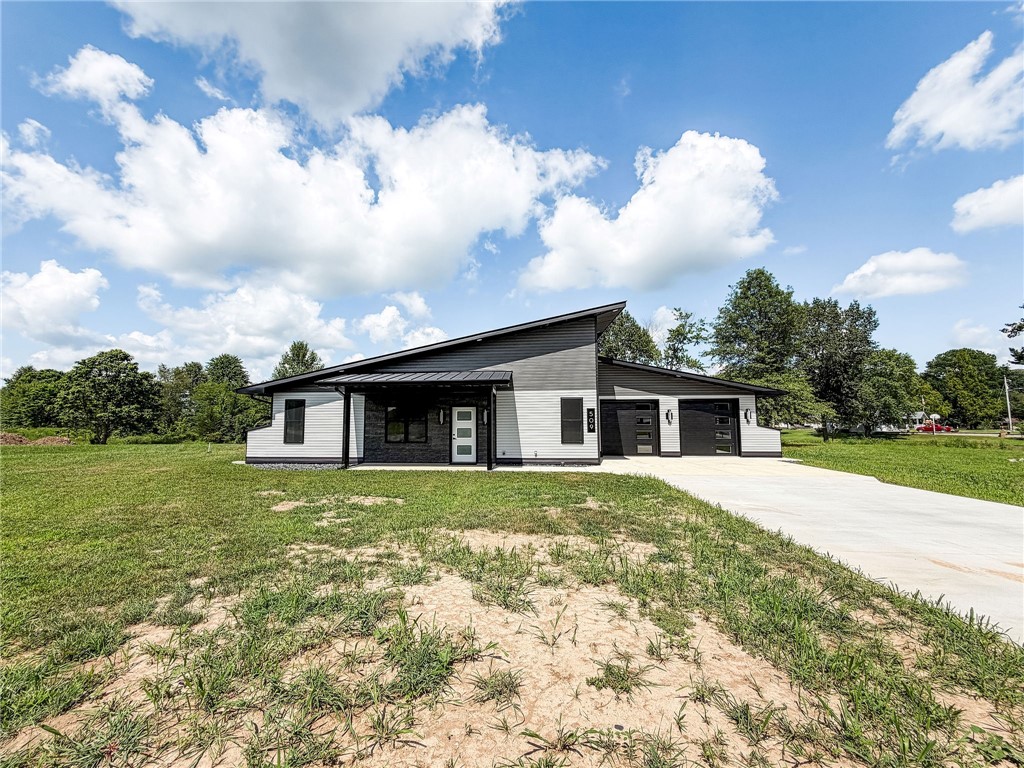 509 E Iowa Street Property Photo 40