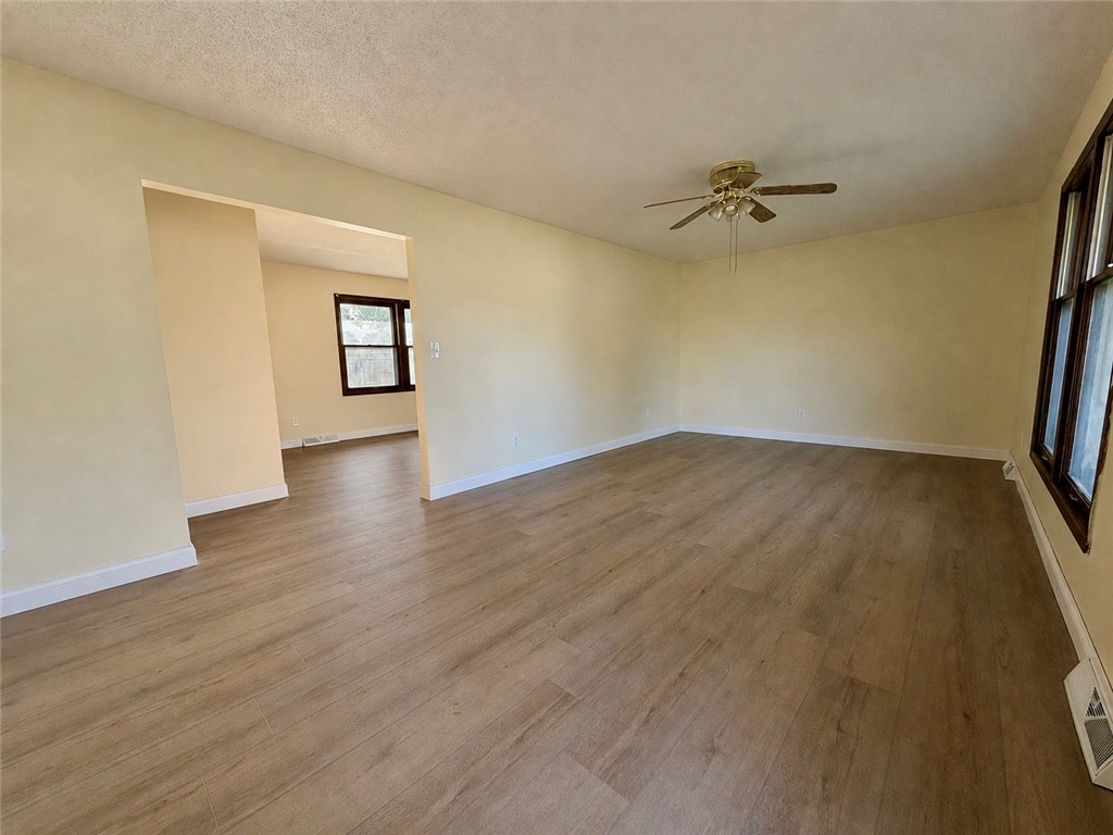 307 S Mill Street Property Photo 6