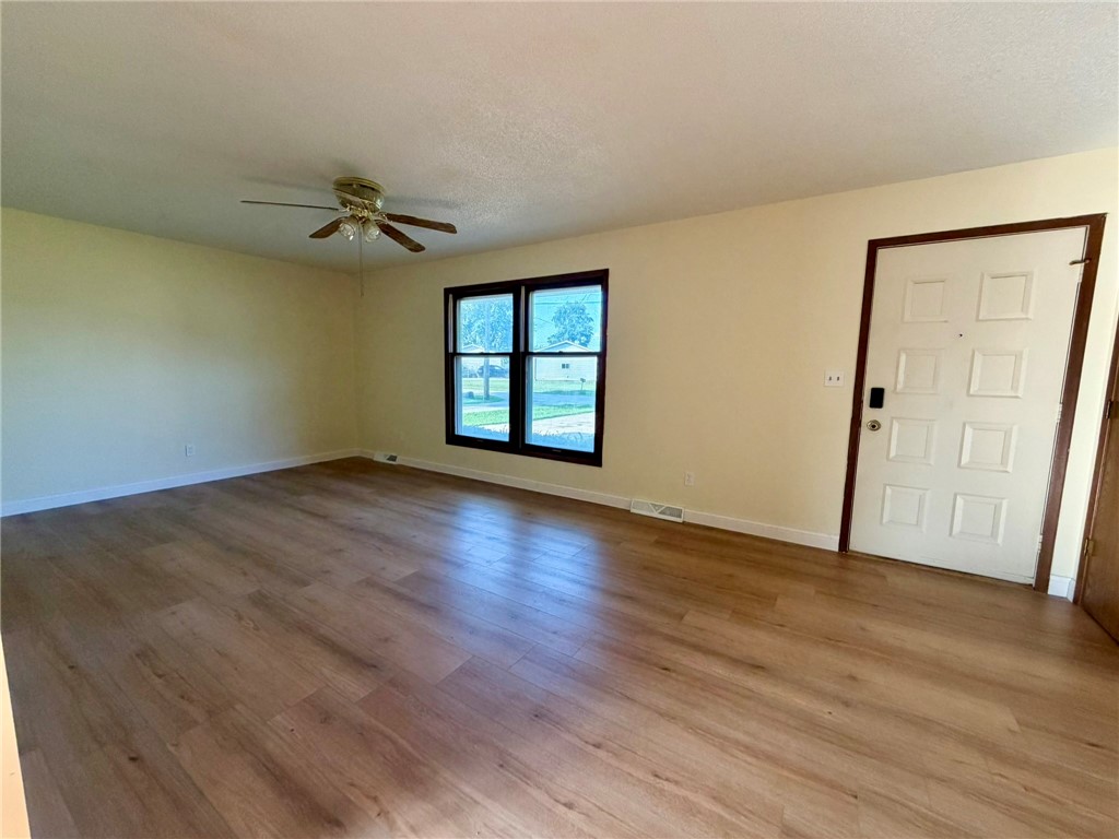 307 S Mill Street Property Photo 7