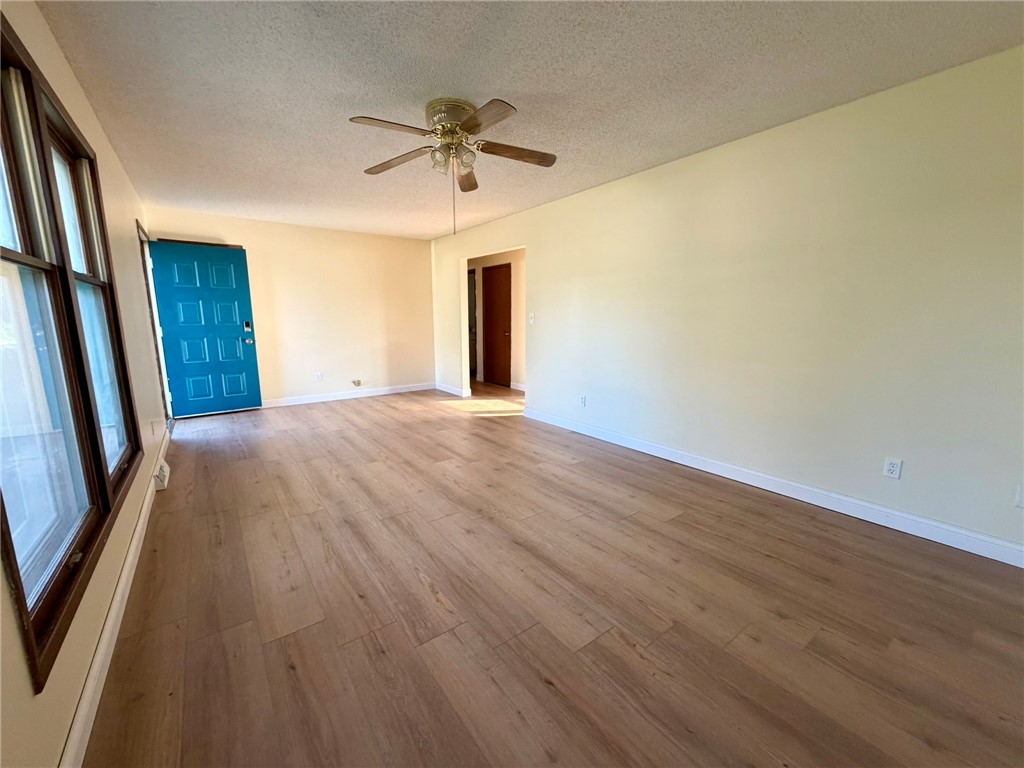 307 S Mill Street Property Photo 8