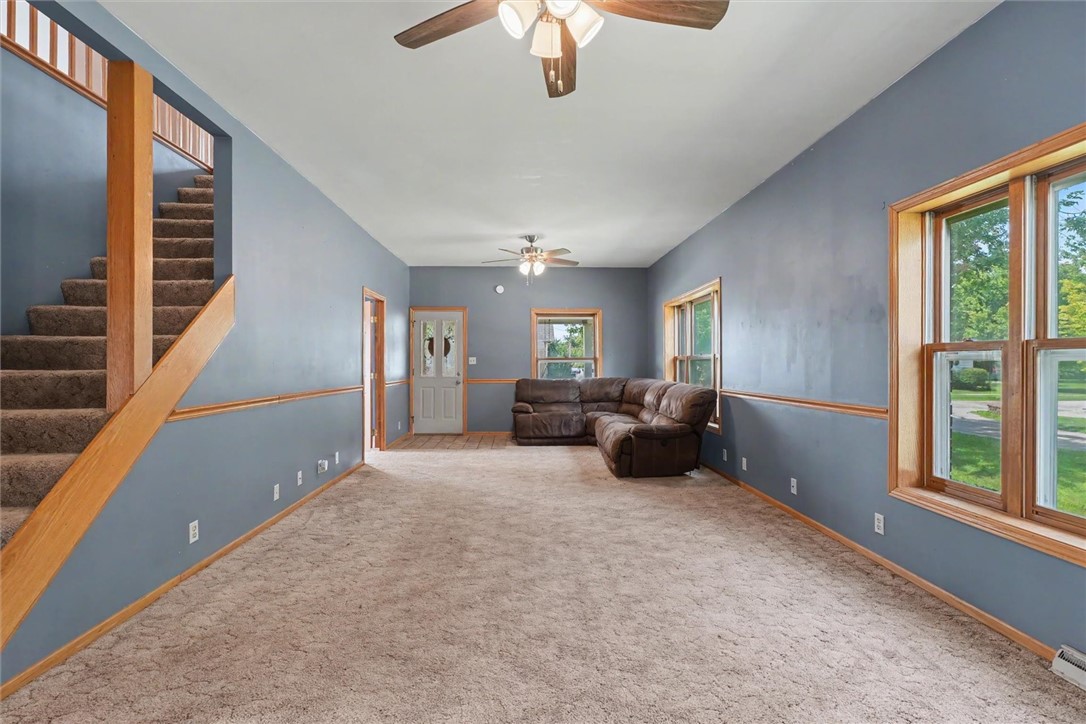 302 S Olmstead Street Property Photo 11