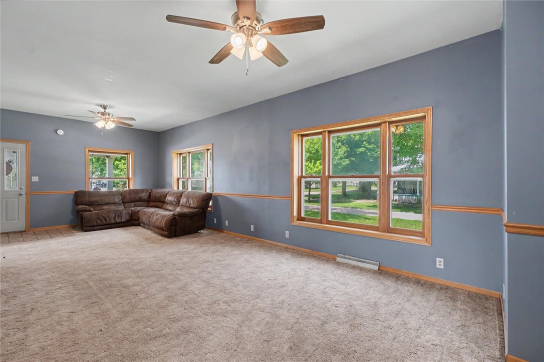 302 S Olmstead Street Property Photo 12