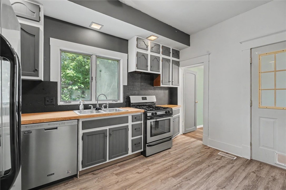 302 S Olmstead Street Property Photo 14