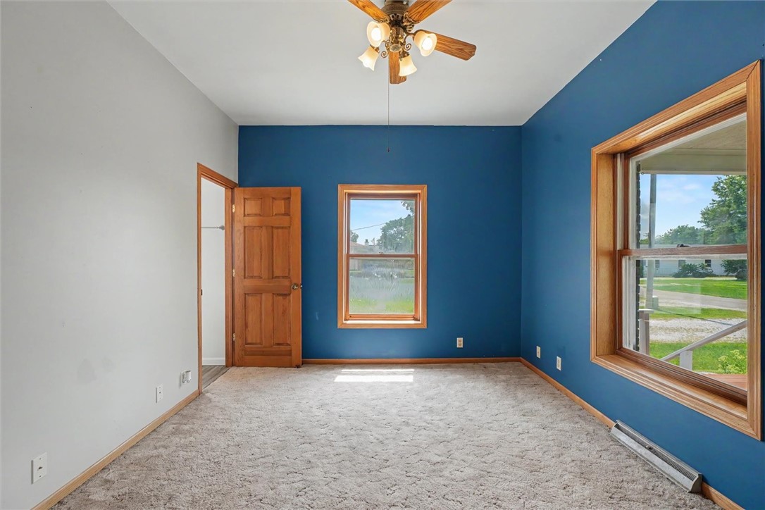 302 S Olmstead Street Property Photo 24