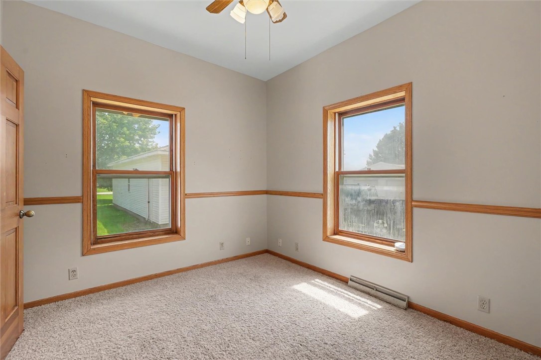 302 S Olmstead Street Property Photo 29