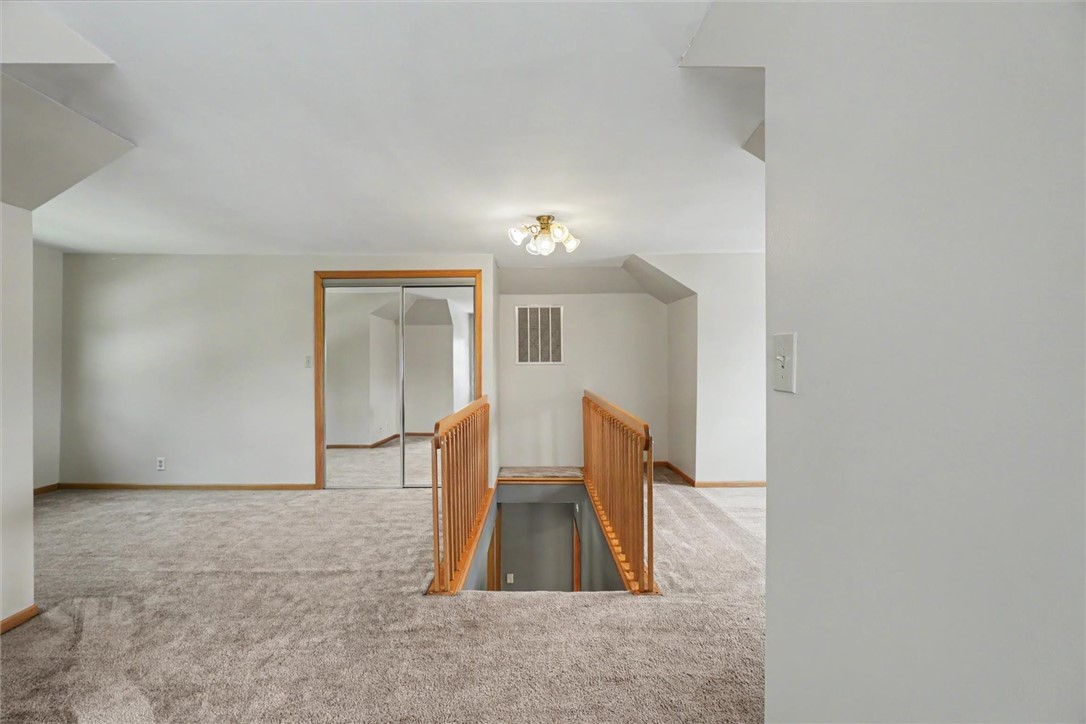 302 S Olmstead Street Property Photo 32