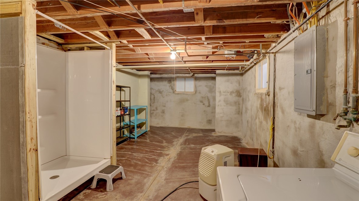 165 N Park Place Property Photo 35