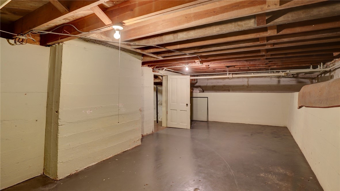165 N Park Place Property Photo 36