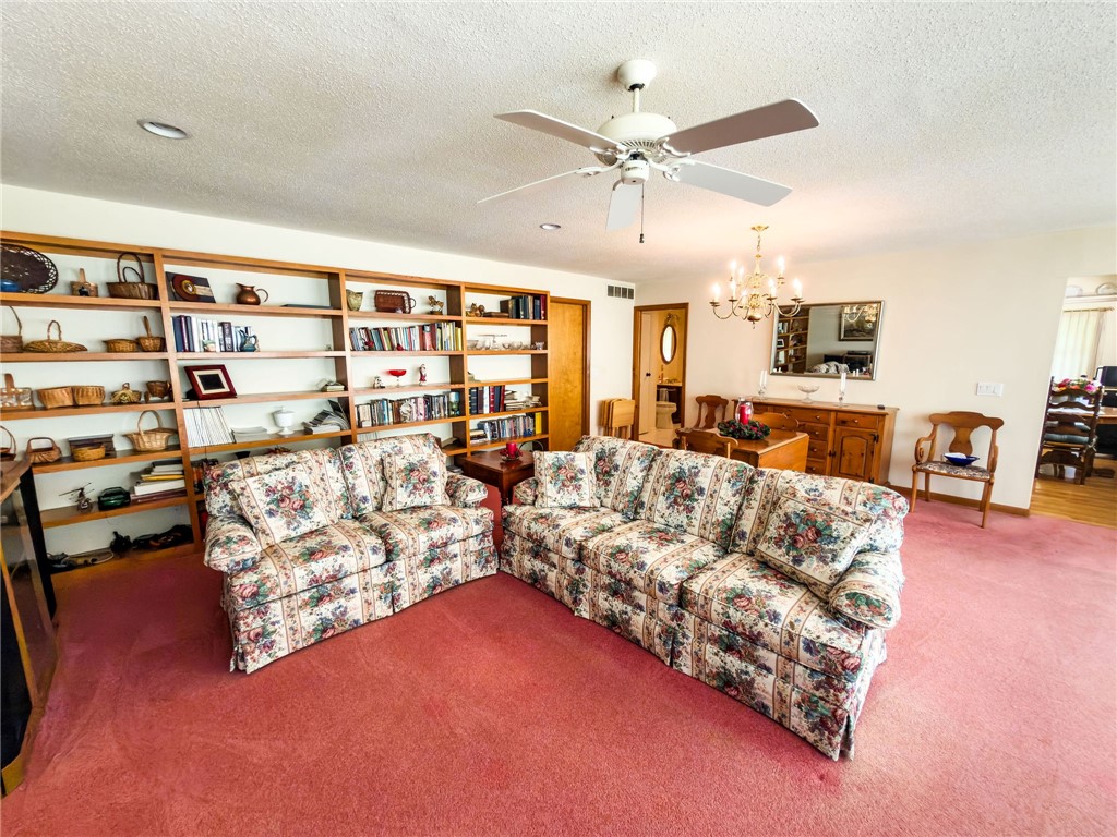 4 E 1st Street Property Photo 15