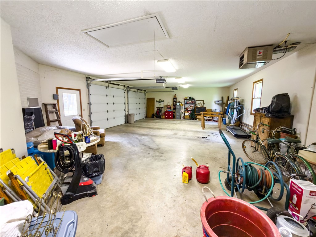 4 E 1st Street Property Photo 29
