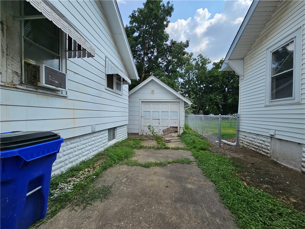 1545 Walnut Street Property Photo 11