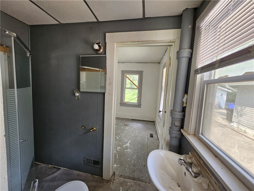 1746 Locust Street Property Photo 7