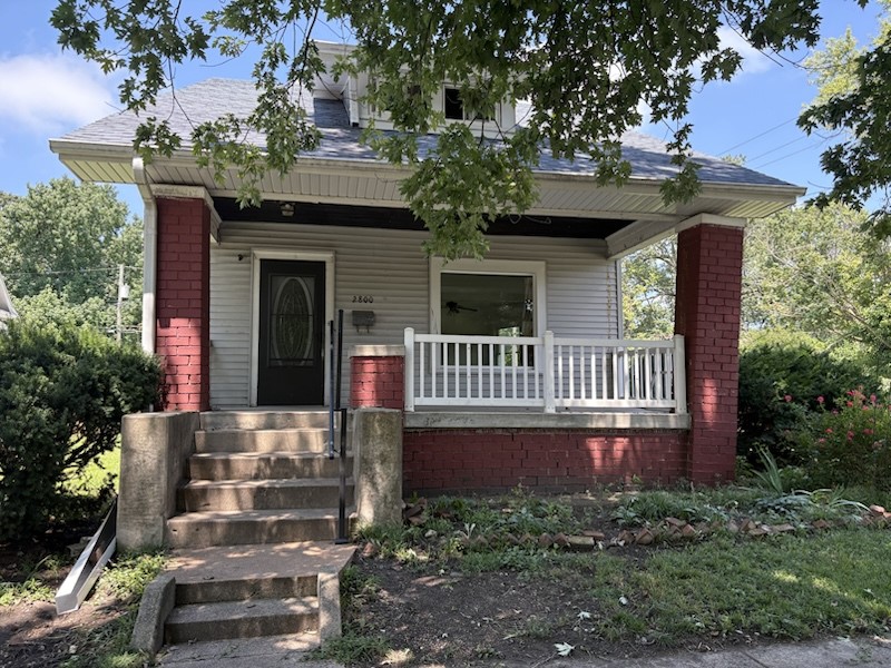 2800 Pine Avenue Property Photo 1