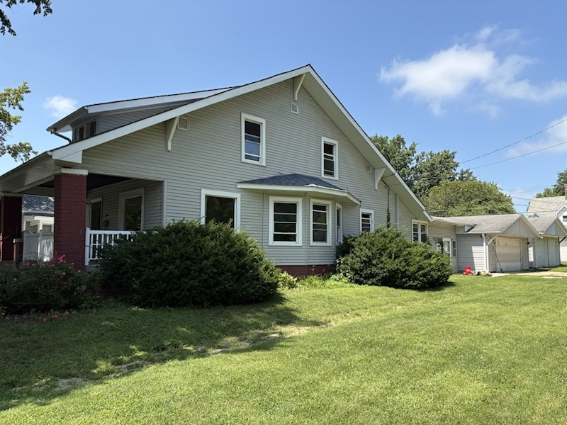 2800 Pine Avenue Property Photo 3