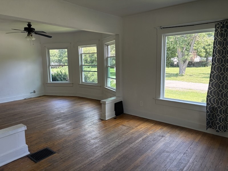 2800 Pine Avenue Property Photo 5