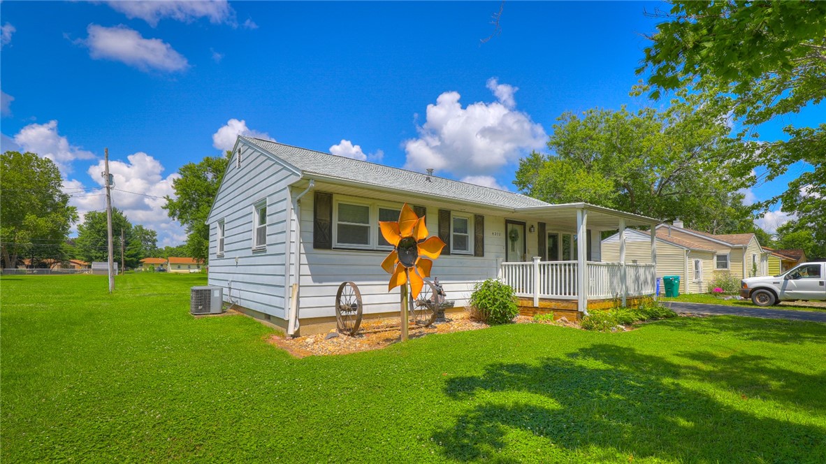 4210 Cleveland Avenue Property Photo 4