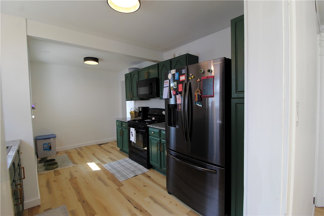 3221 Champaign Avenue Property Photo 9