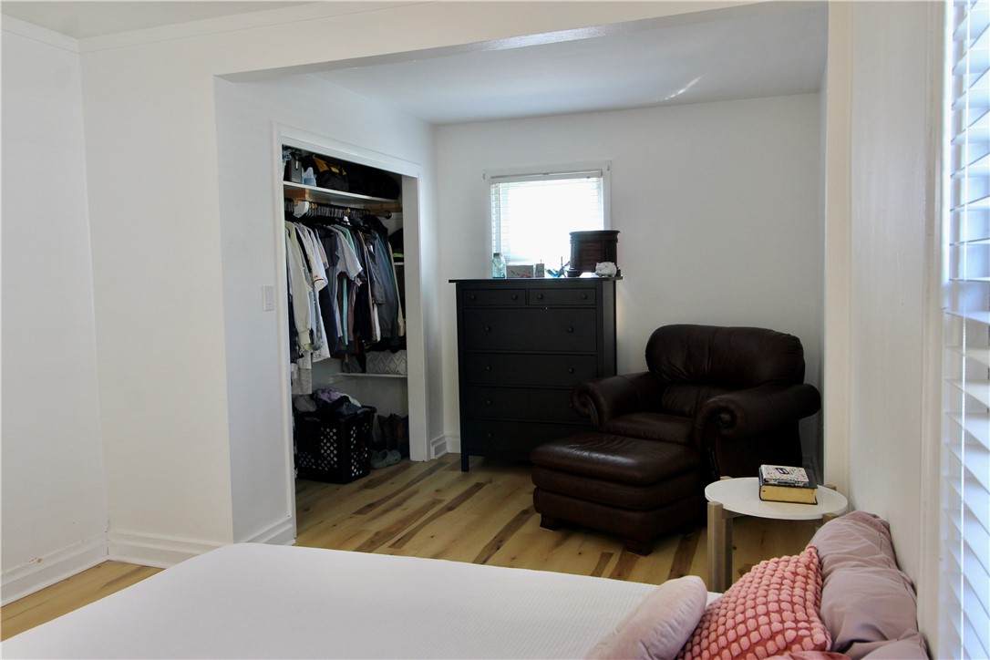 3221 Champaign Avenue Property Photo 12