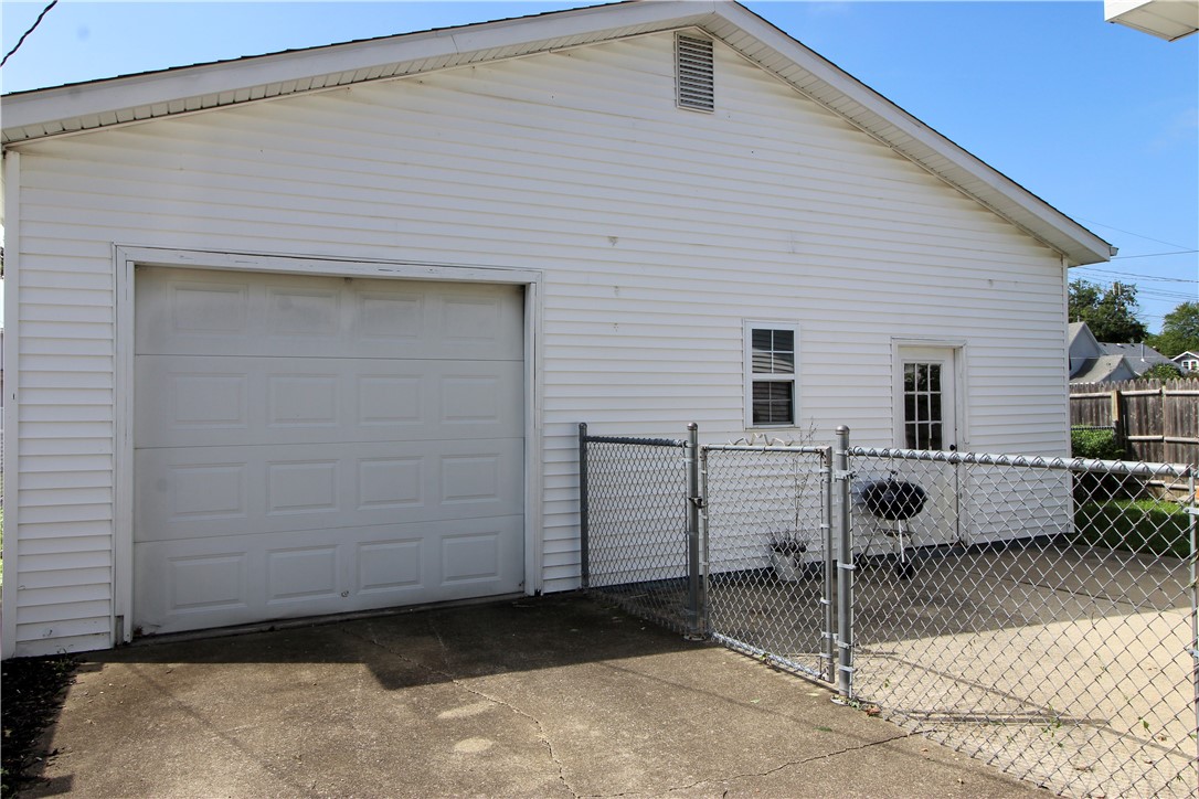 3221 Champaign Avenue Property Photo 18