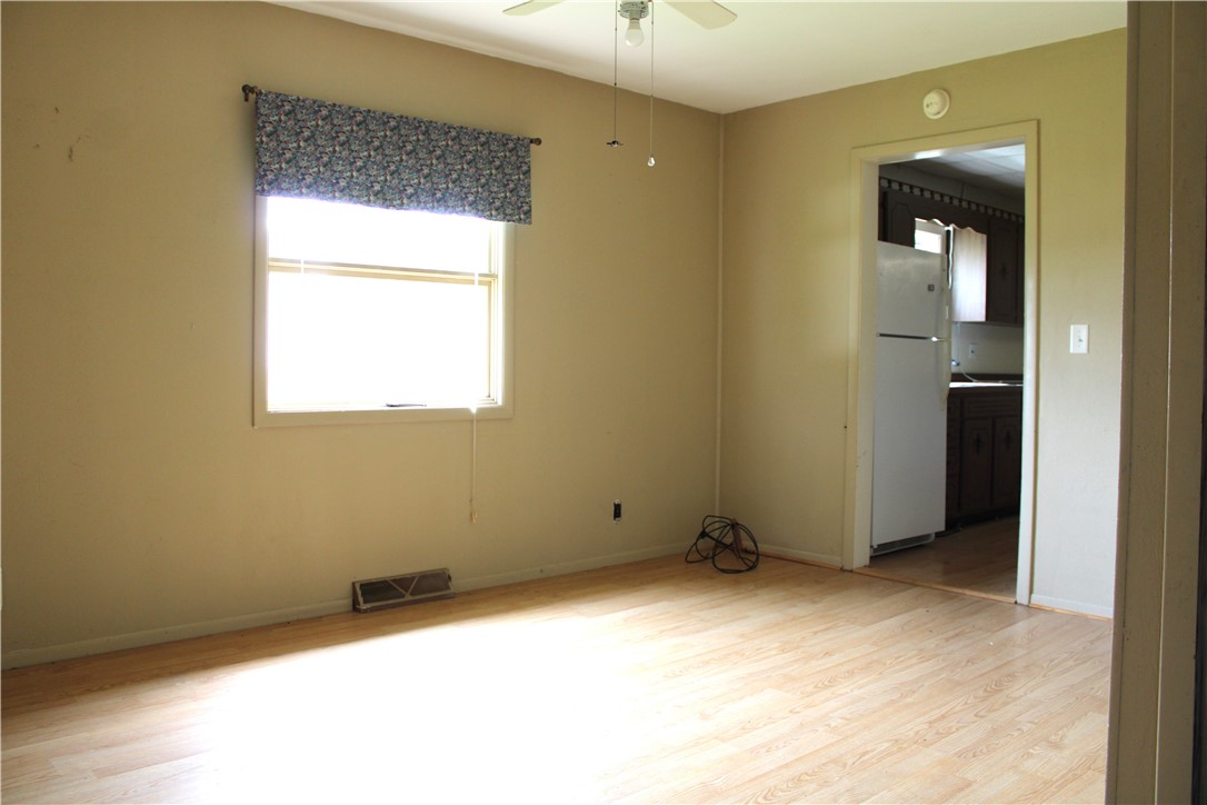 390 W 2nd Street Property Photo 6