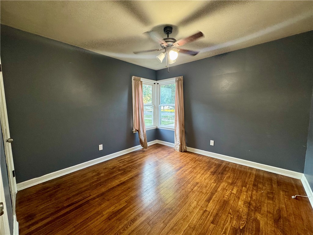 3317 Richmond Avenue Property Photo 6