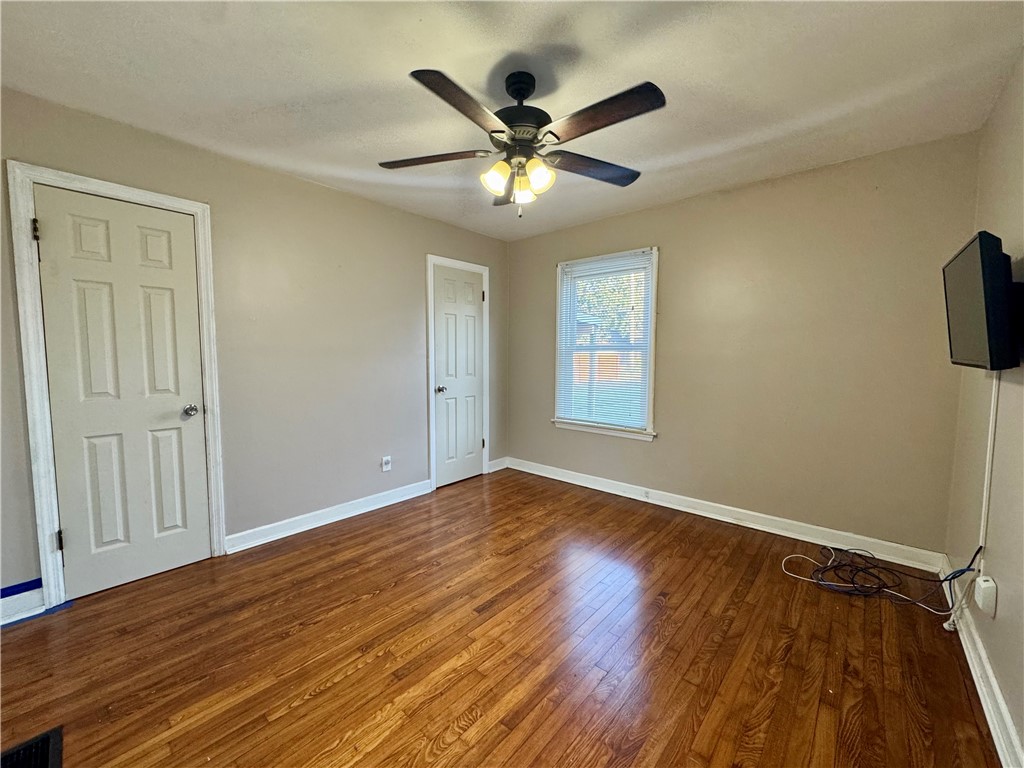 3317 Richmond Avenue Property Photo 7