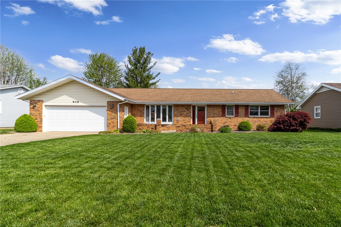 906 Flame Avenue Property Photo 1