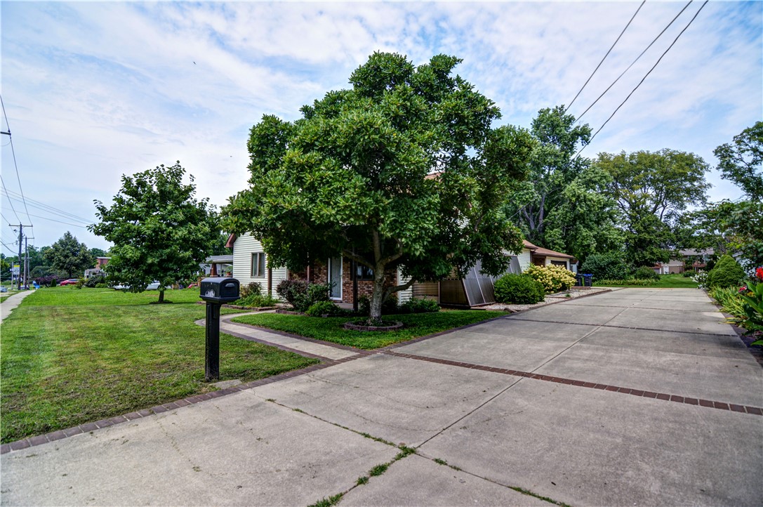540 W Main Street Property Photo 4