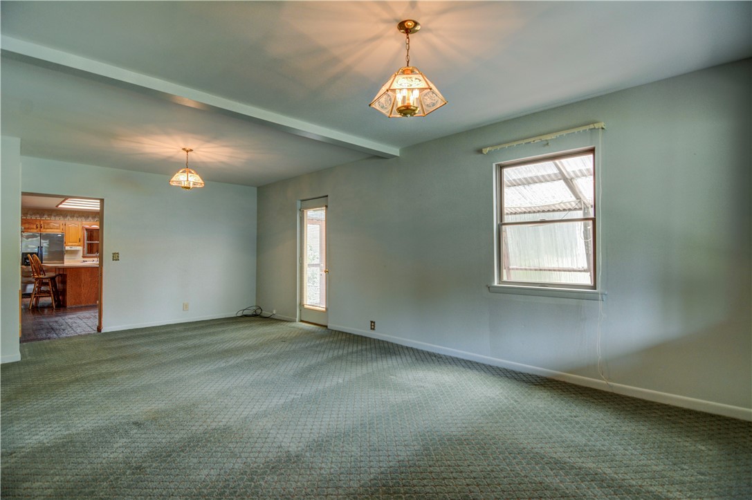 540 W Main Street Property Photo 6