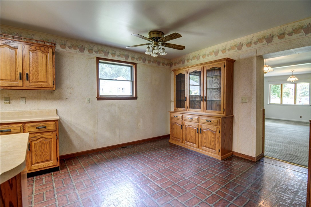 540 W Main Street Property Photo 11