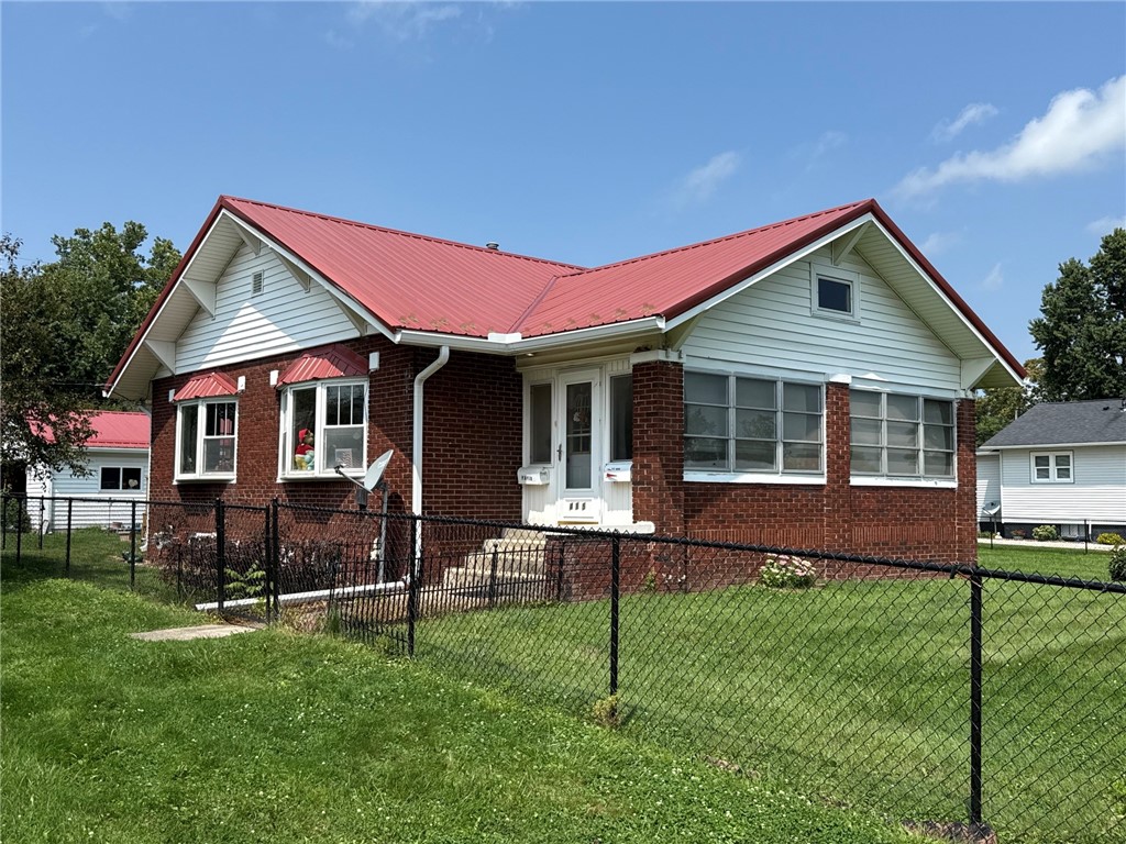 415 Crestwood Avenue Property Photo 1
