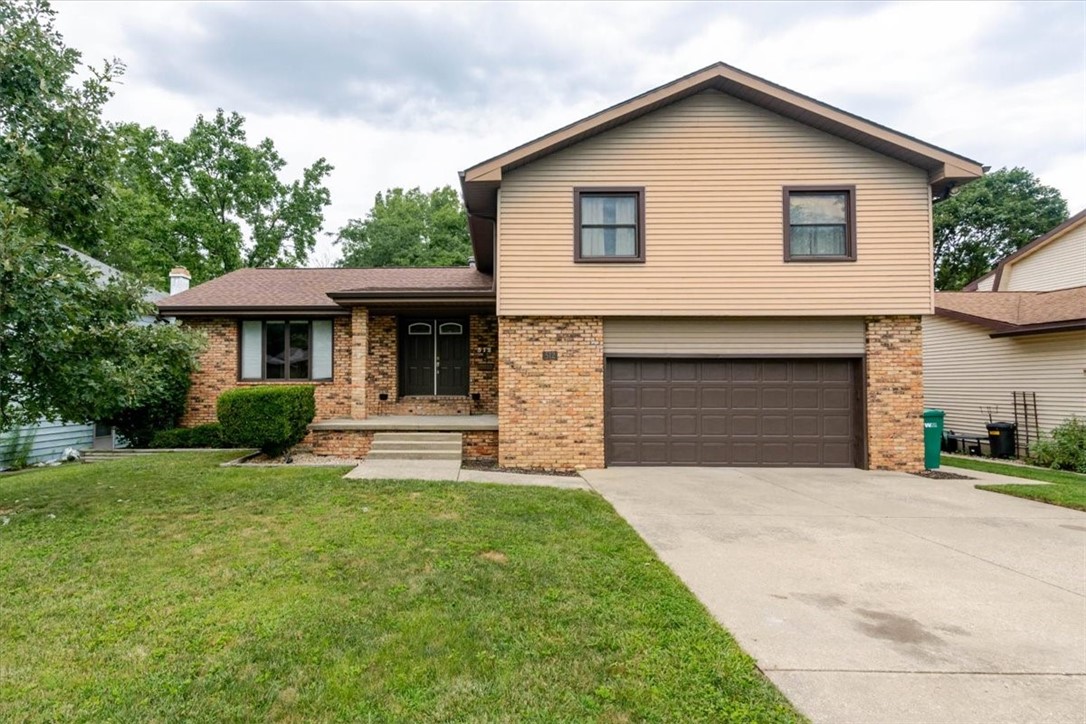512 W Ash Avenue Property Photo 1