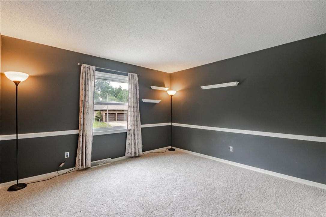 512 W Ash Avenue Property Photo 21