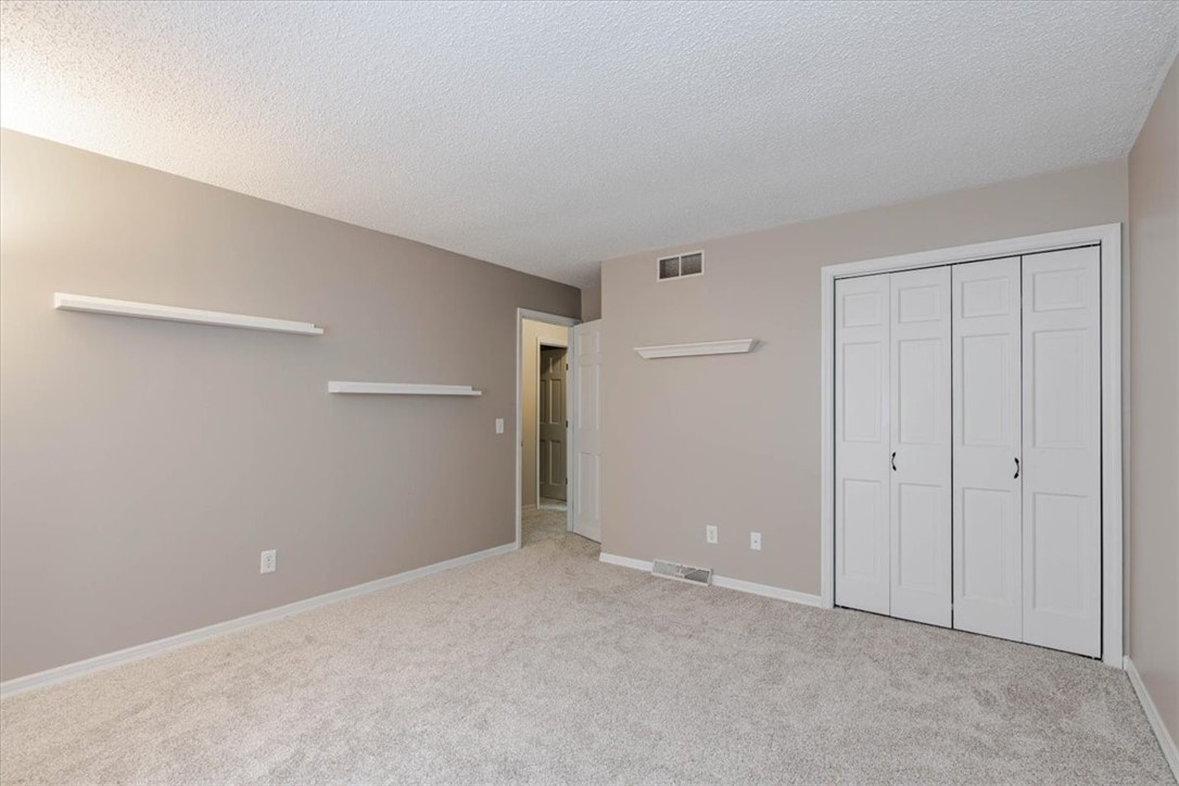 512 W Ash Avenue Property Photo 24
