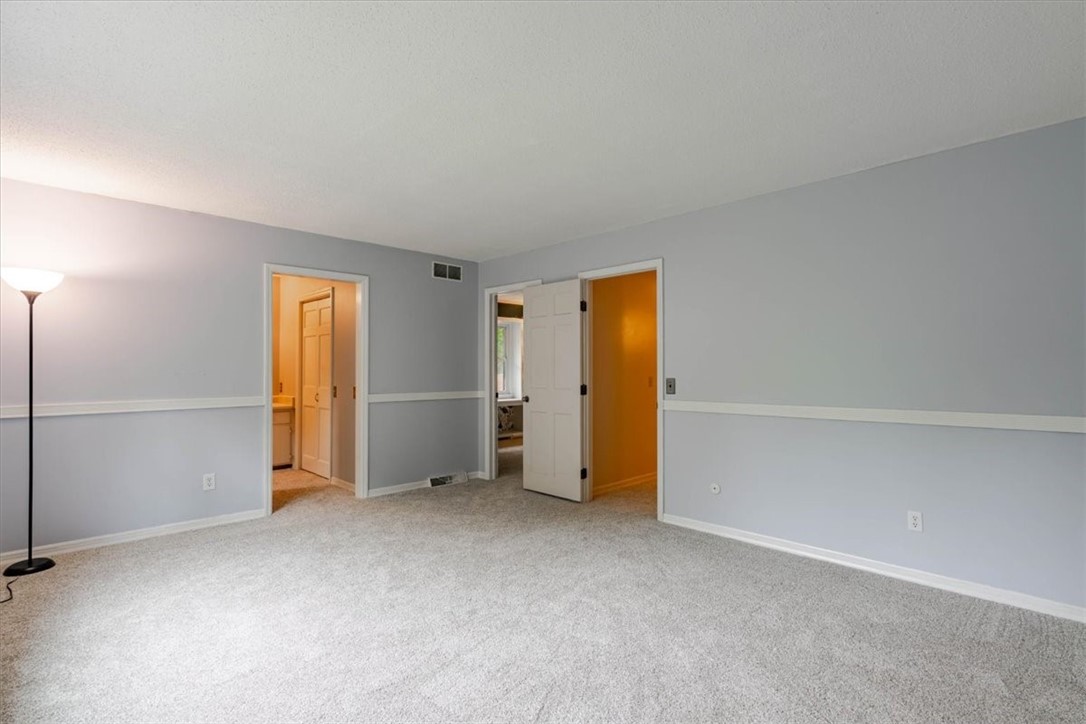 512 W Ash Avenue Property Photo 29