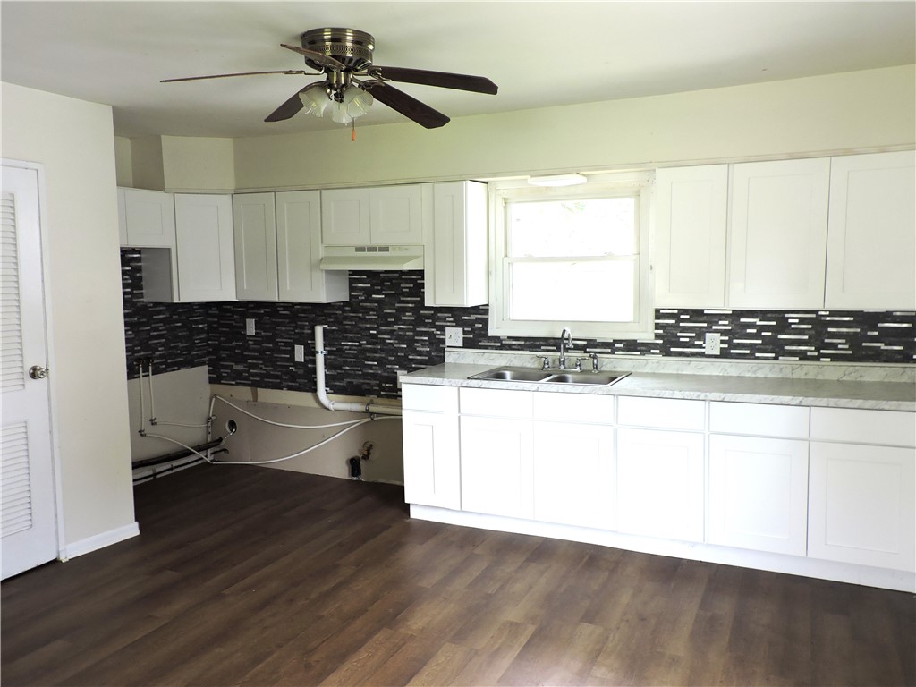 1613 Robinson Street Property Photo 3