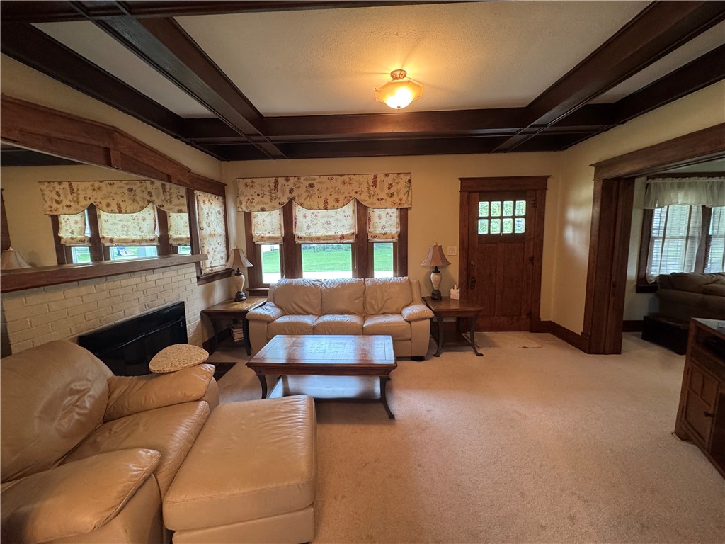 202 E Washington Avenue Property Photo 19