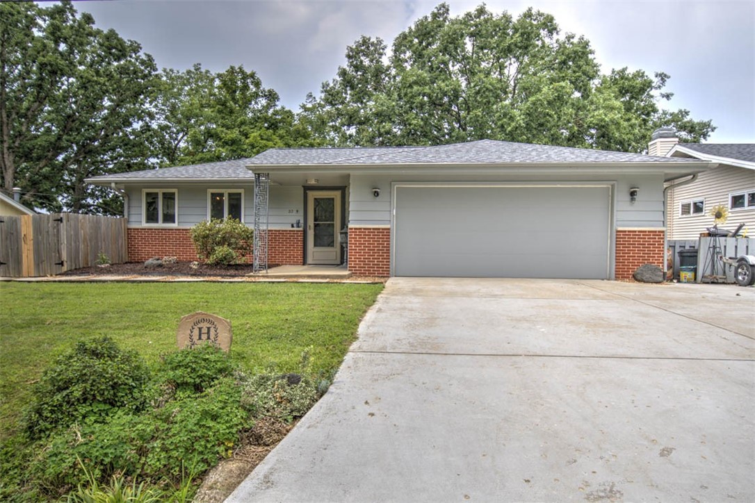23 Oak Ridge Drive Property Photo 1